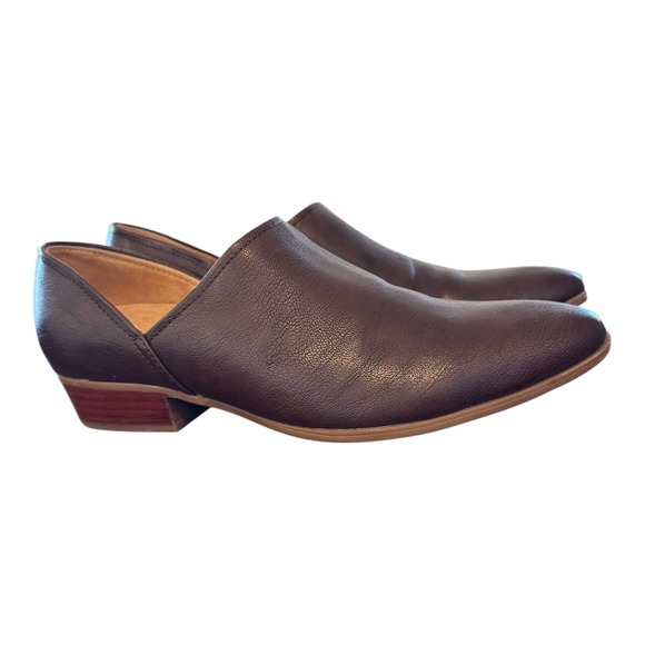 Naturalizer Carlyn Pointed Toe Booties 7 Brown Low Heel Modern Boho Shoes Office - Picture 1 of 9
